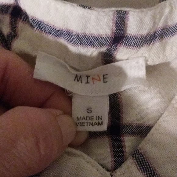 "Mine" peplum faux button up tunic with pockets Size Small - Picture 6 of 8
